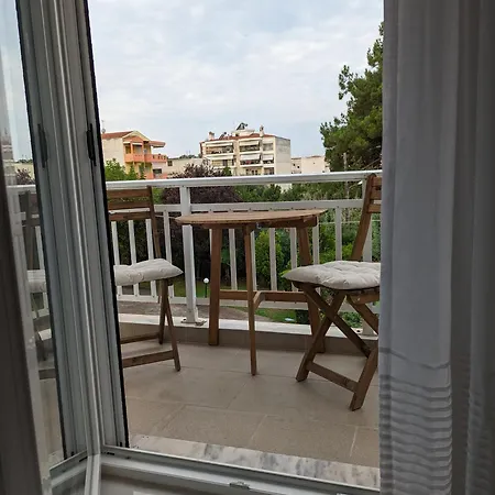 Apartment 211 Neo Epivates