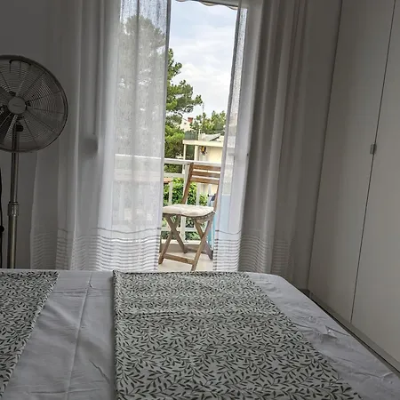 Apartment 211