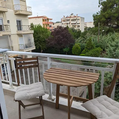 Apartment 211